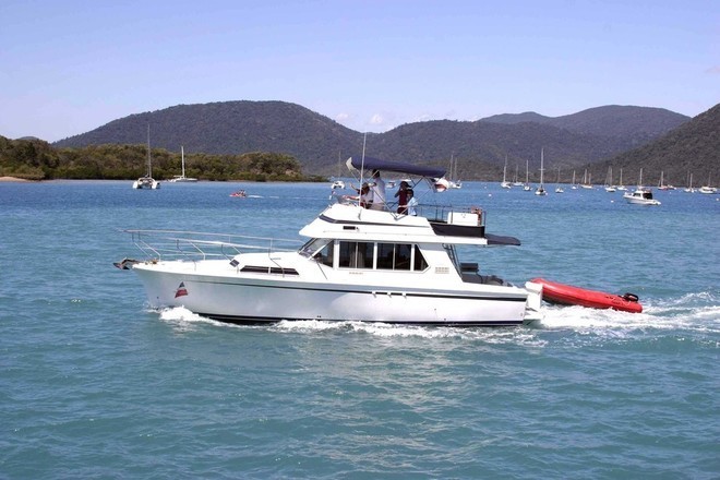 Fairway 36 motor cruiser - the prefect charter holiday boat if you’re not into sailing   © Whitsunday Rent A Yacht WRAY http://www.rentayacht.com.au
